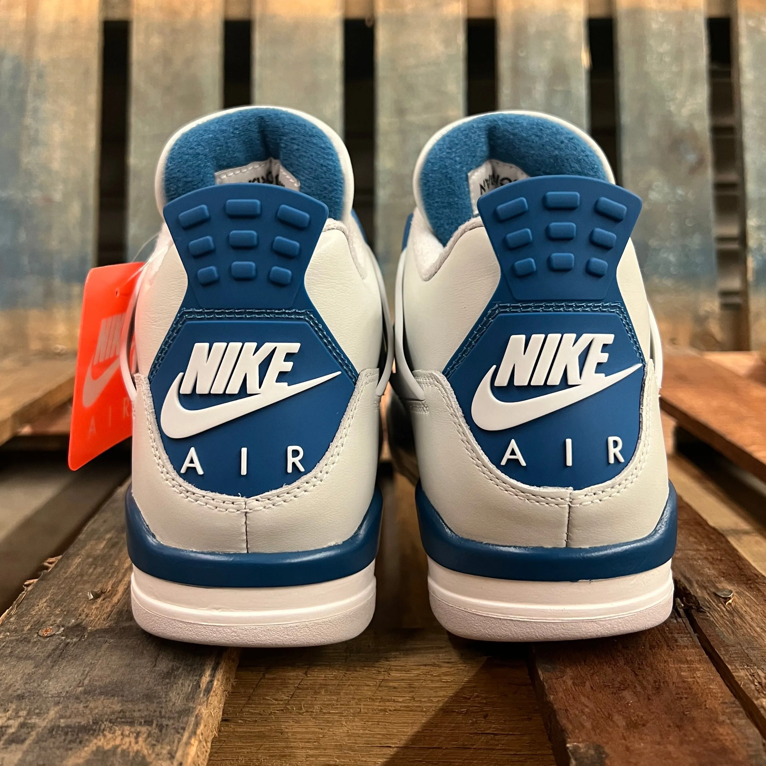 Air Jordan 4 Retro 'MILITARY BLUE'