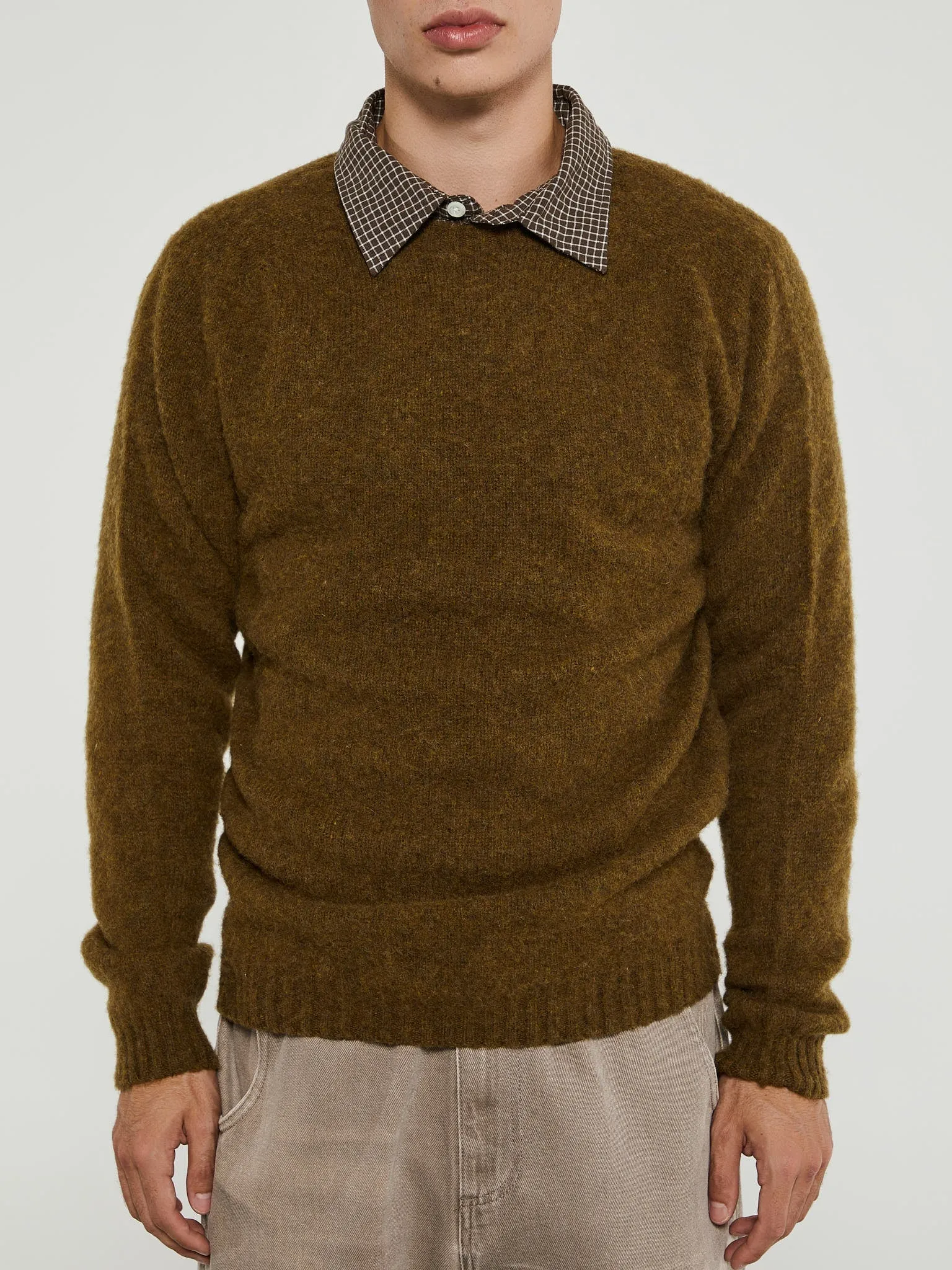 Birnir Brushed Lambswool Pullover in Dark Olive