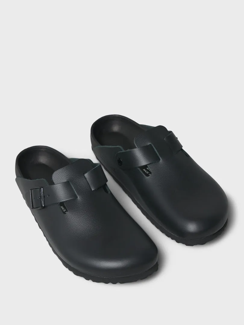 Boston Sandals in All Black