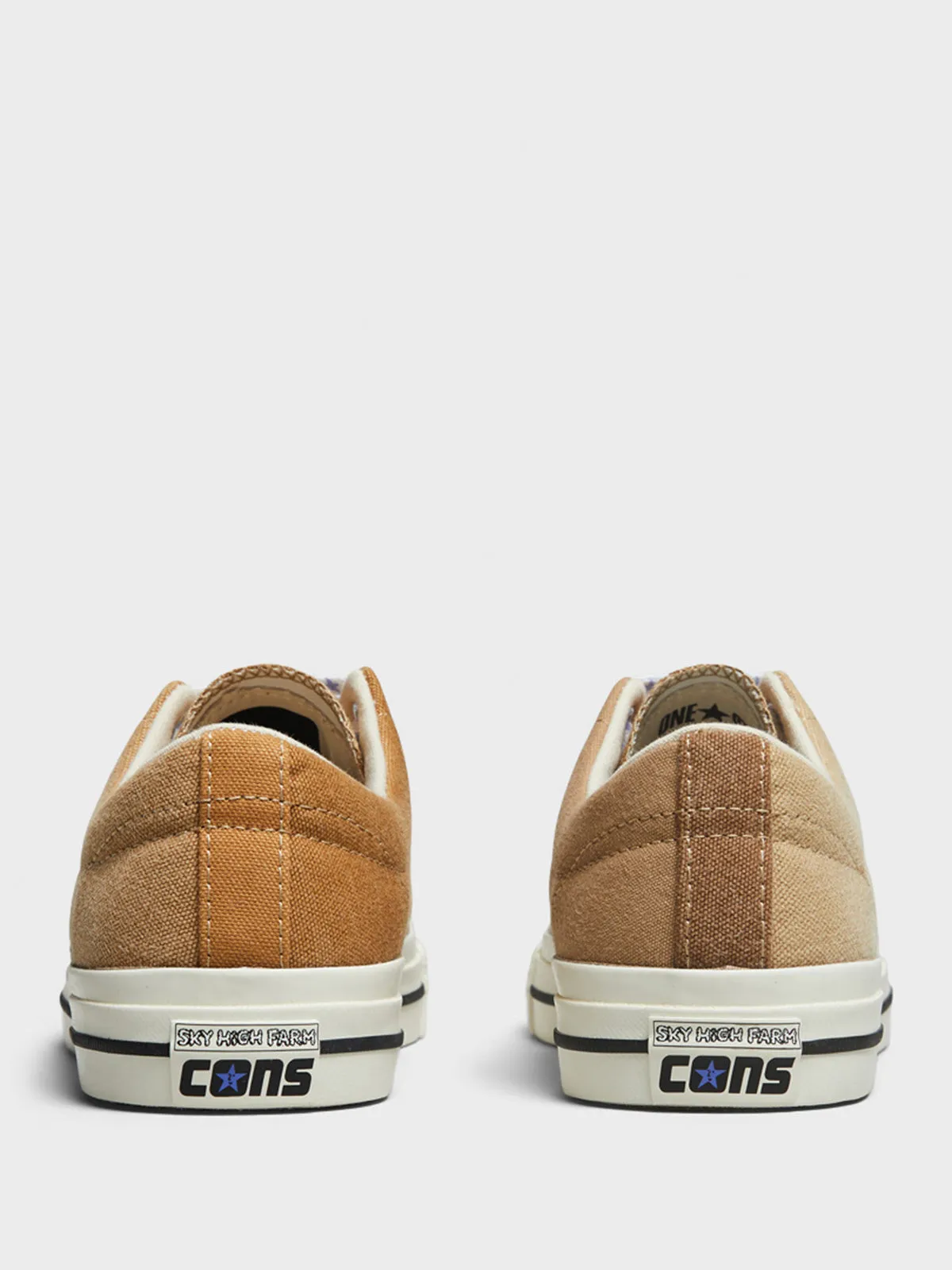 Converse 1 Star Sneakers in Beige