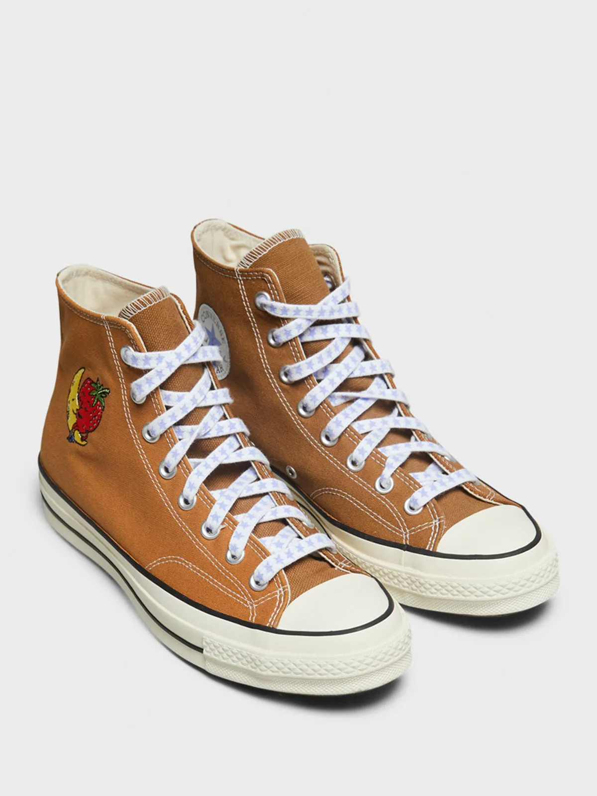 Converse Chuck Sneakers in Beige