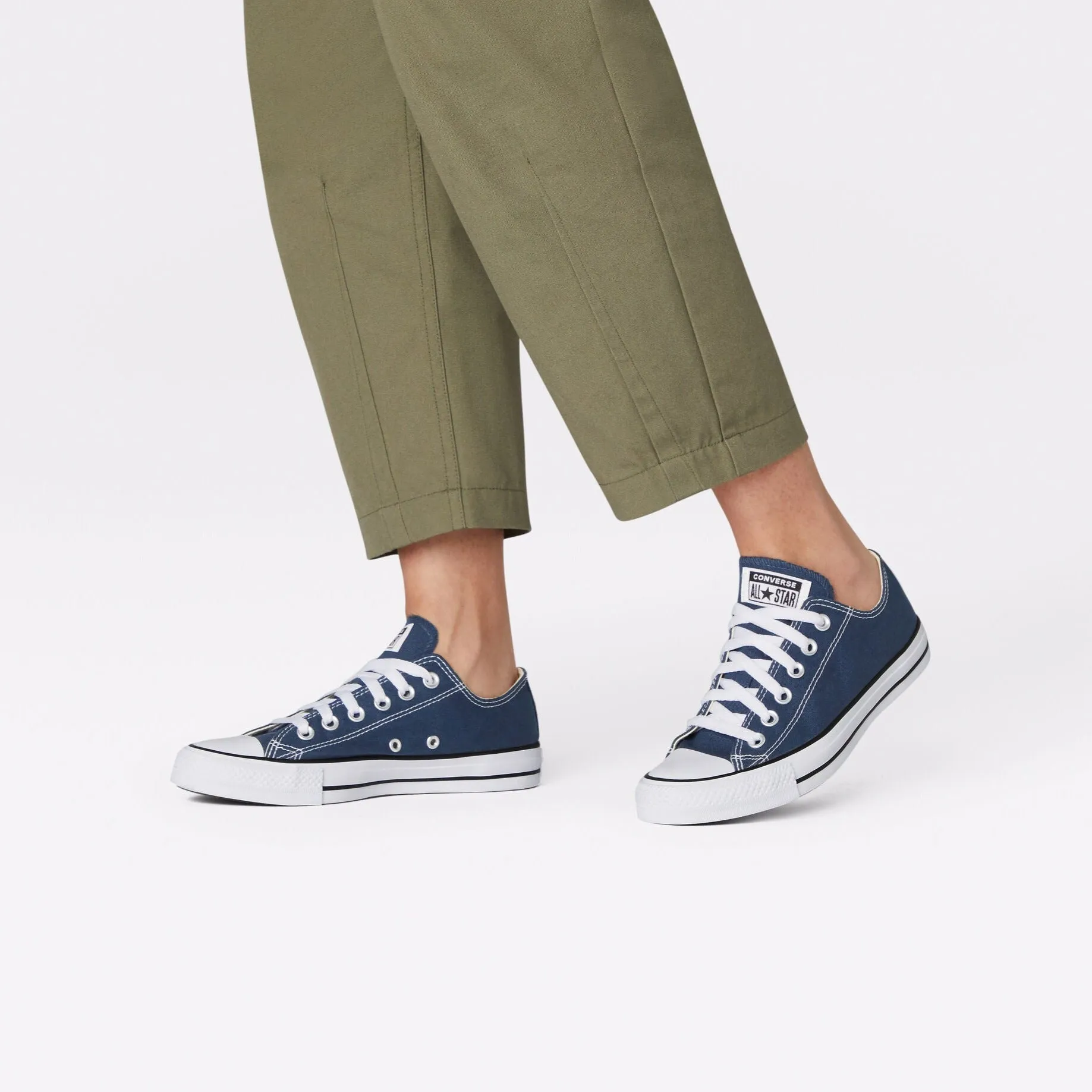 Converse Chuck Taylor All Star Classic Low Top Navy