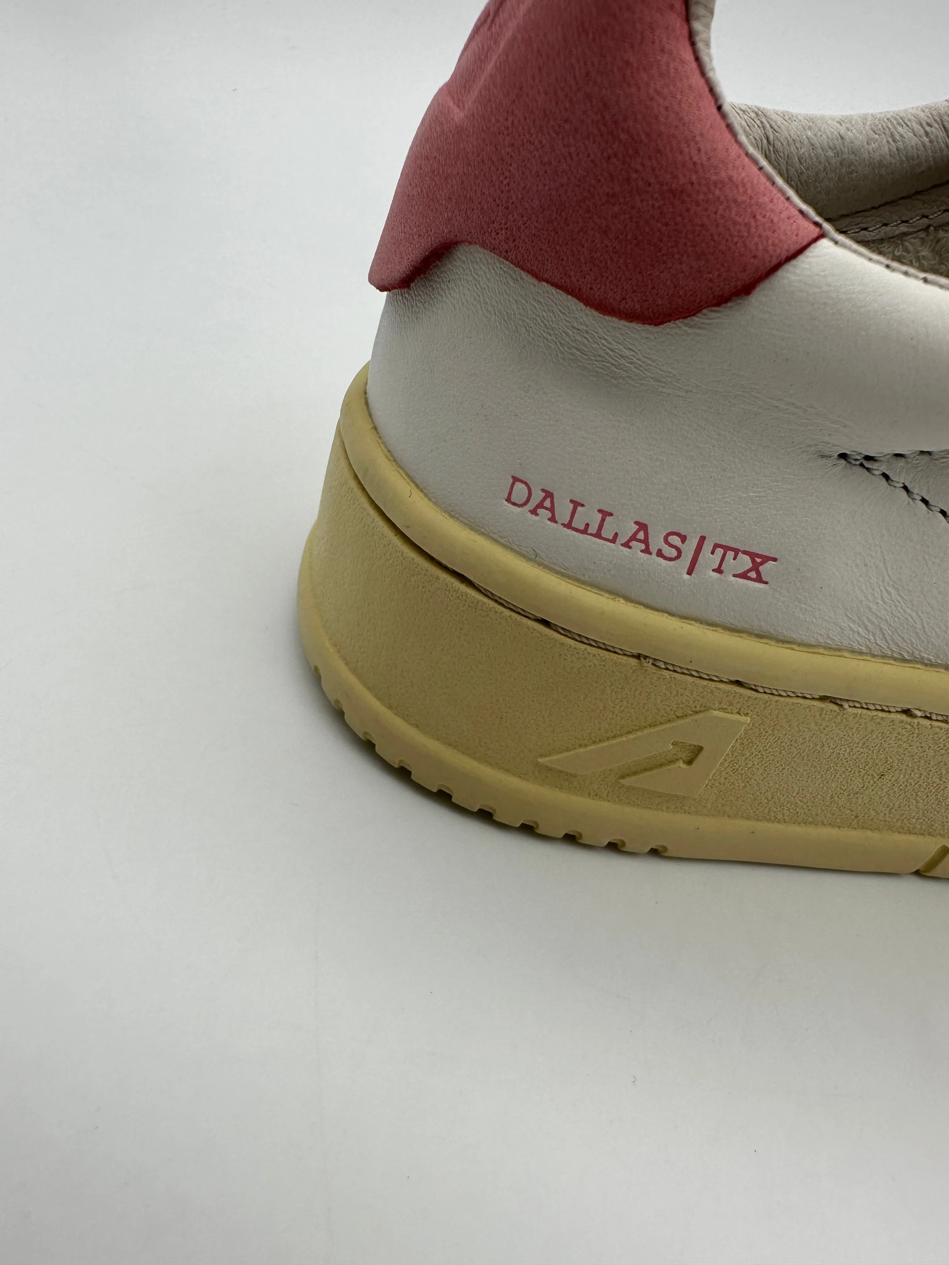 Dallas Low Sneakers