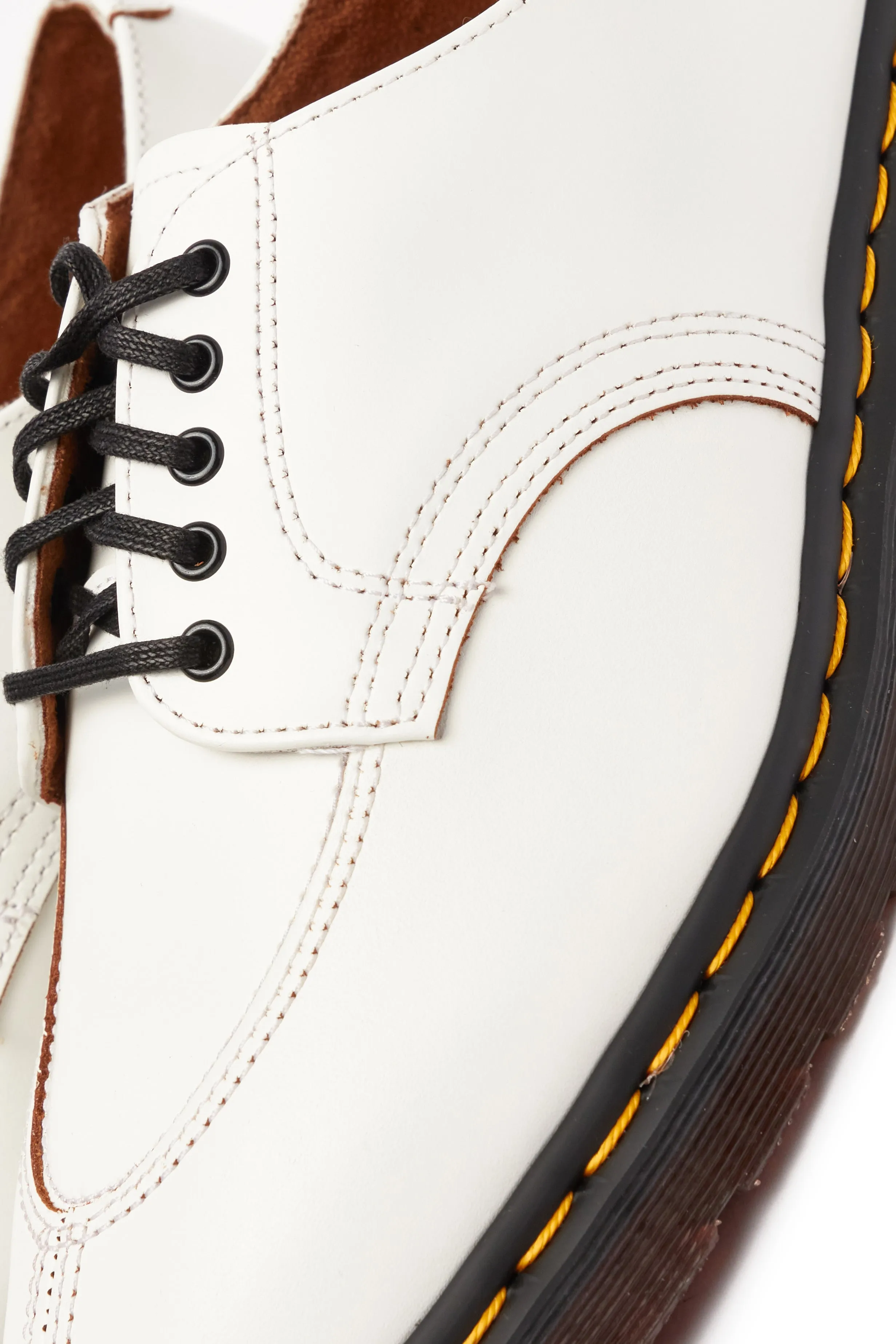 Dr Martens Mens 2046 Shoes 'White Vintage Smooth'