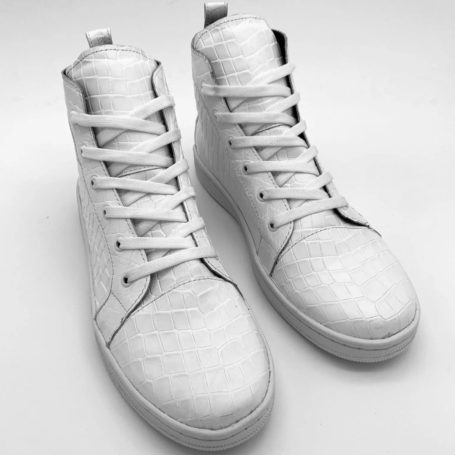 LAMBO WHITE GATOR PRINT high top sneakers