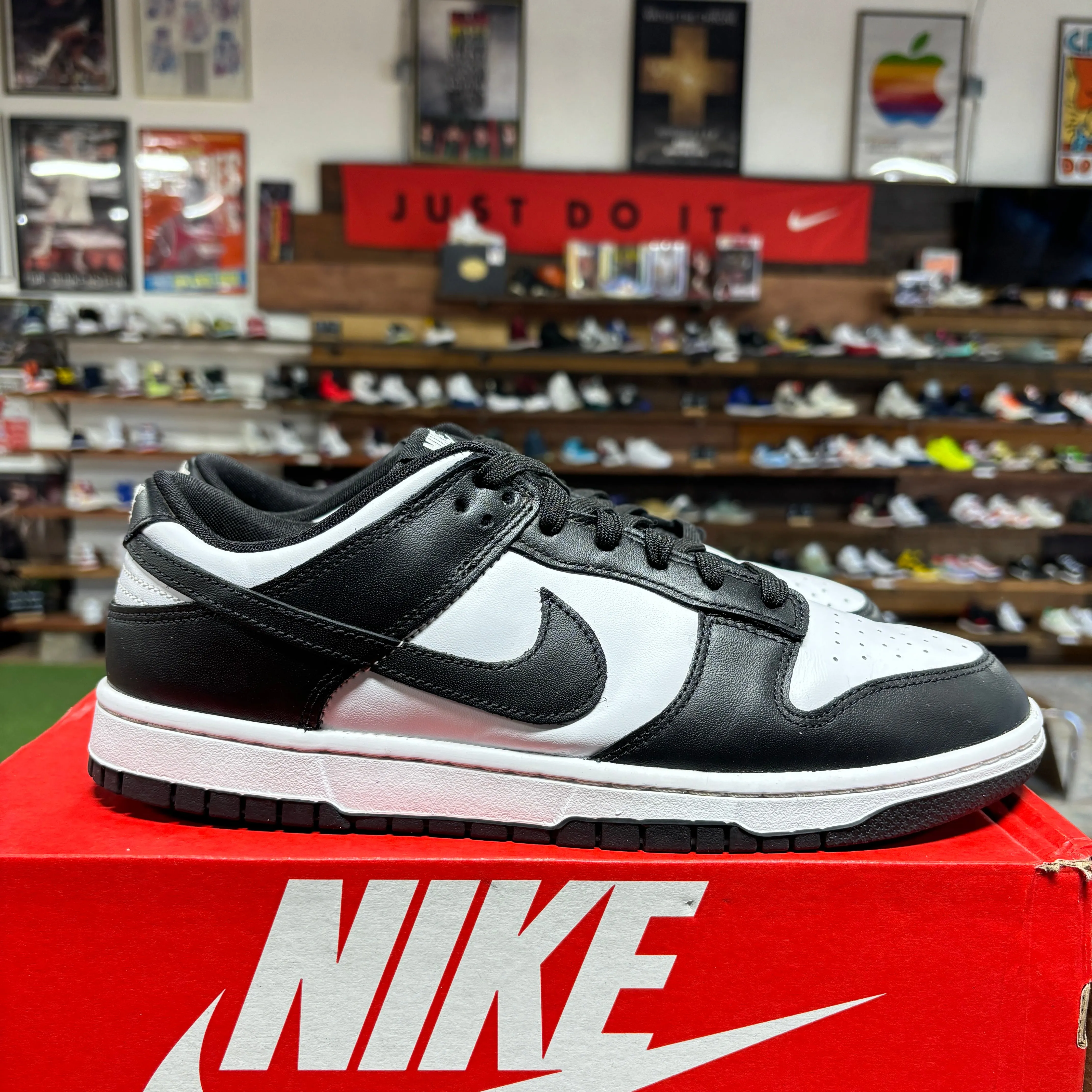 Nike Dunk Low 'Panda' Size 11